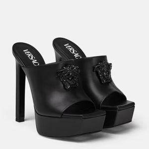Versace La Medusa Platform Slide Sandal Mules in Black Size 39